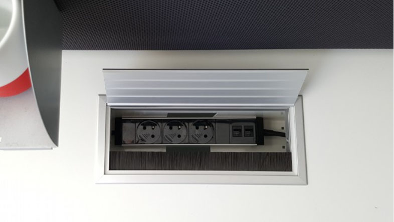 Magnat STRIP 3x230V, 2xUSB C DATA